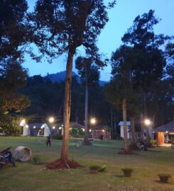 Rock Garden Camping Resort, Malaysia