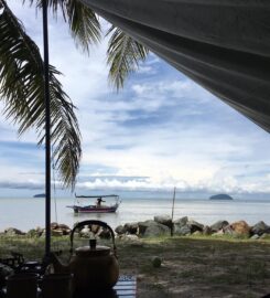 Caribbean Campsite, Yan